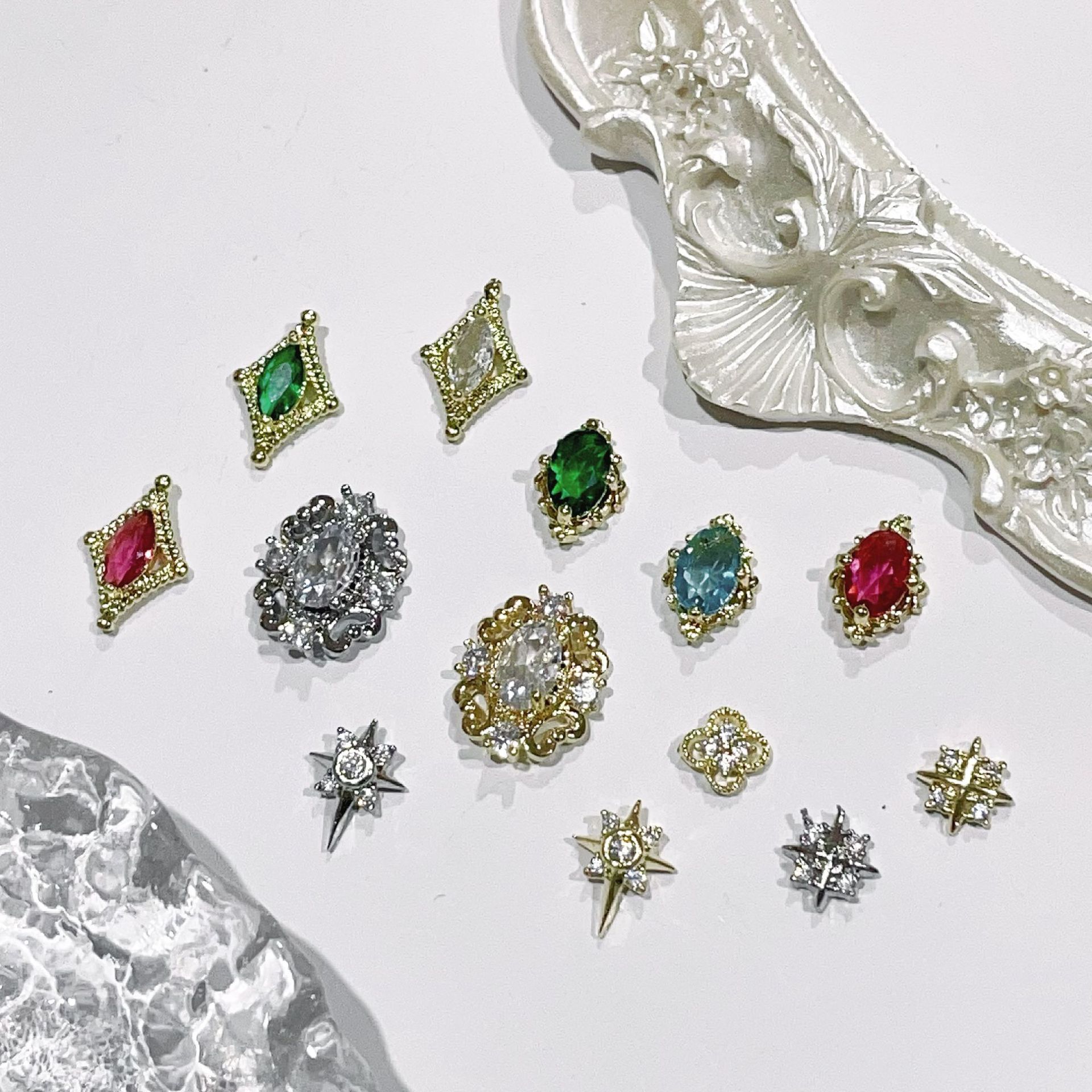 5Pcs Luxury Retro Zircon Nail  - Nail Art Xl incelemesi ve fiyatı