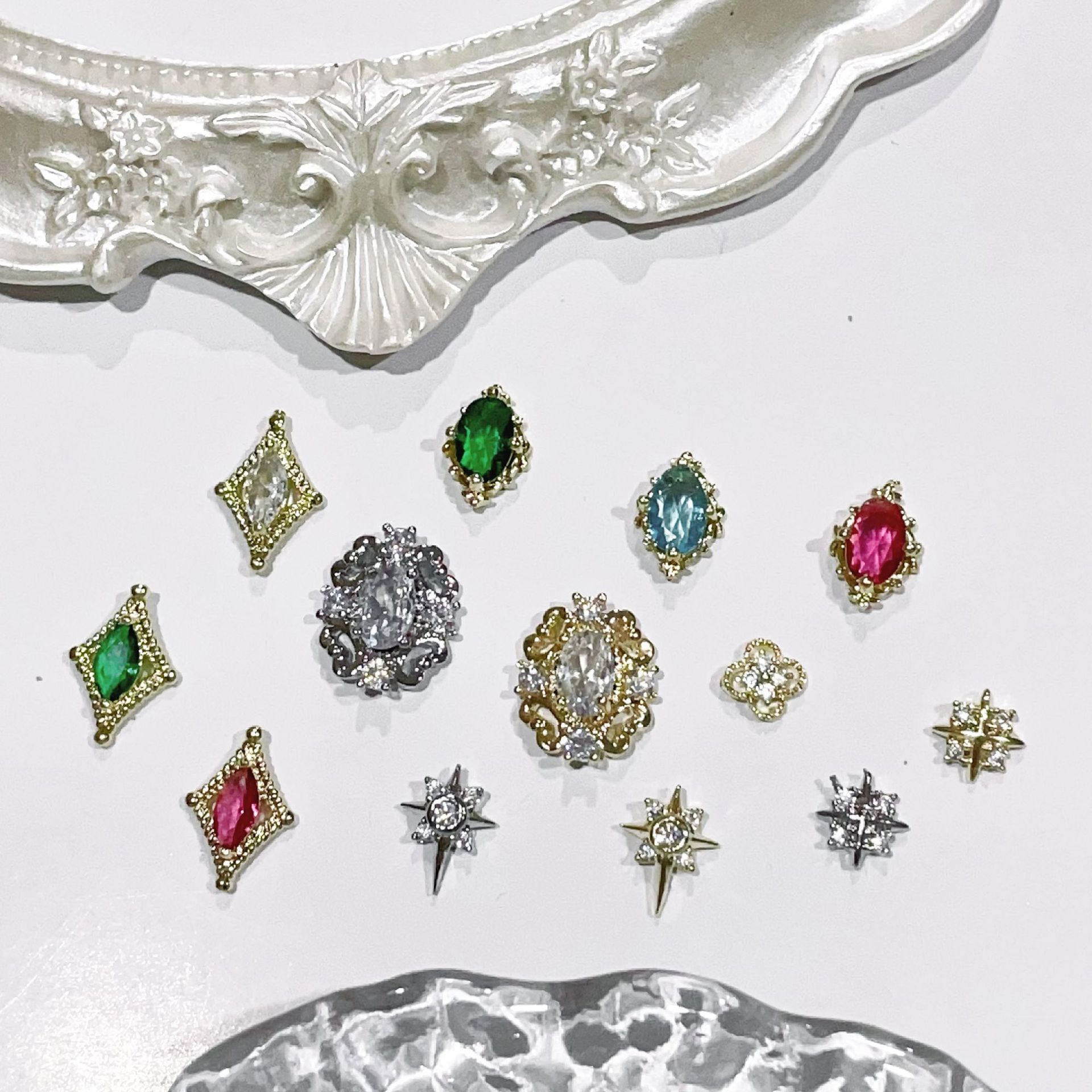 5Pcs Luxury Retro Zircon Nail  - Nail Art Xl incelemesi ve fiyatı