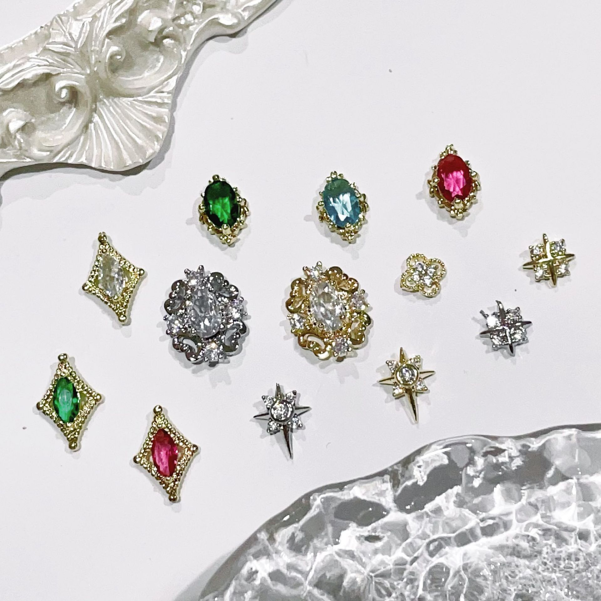 5Pcs Luxury Retro Zircon Nail  - Nail Art Xl incelemesi ve fiyatı