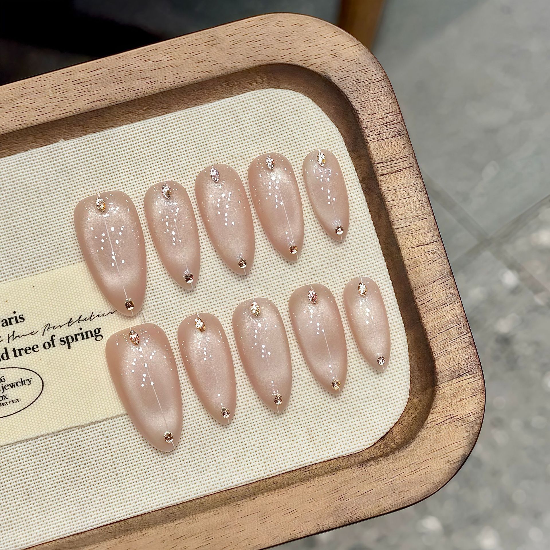 Handmade Nude Press on Nails C - Nail Art Cat Eye Simple incelemesi ve fiyatı